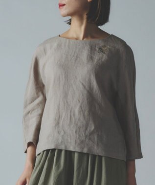 muuc 〈高品質ベルギーリネン〉〈オンオフ着られる〉花刺繍モチーフ付きリネンプルオーバー