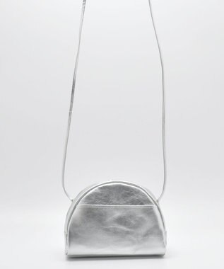 blancle メタリックレザー ハーフサークルショルダー SILVER