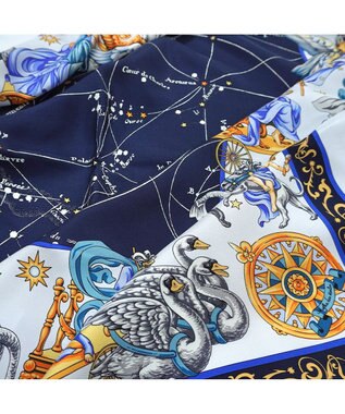 Marca ＜新柄！＞【伝統横濱スカーフ】星の神話 大判 シルクツイル スカーフ シルバーグレー