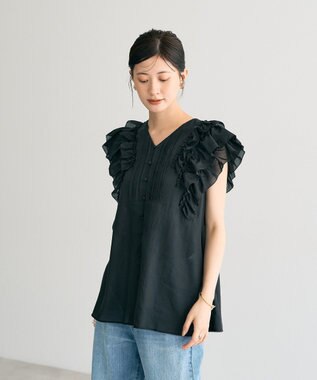 YECCA VECCA ラッフルVネックブラウス Black