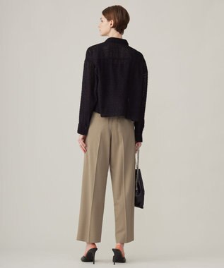 ICB L 【洗える】フェザーエンブロイダリー クロップドシャツ ブラック系