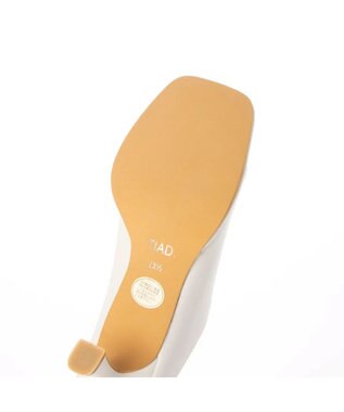 APOM オブリークスクエアカバーミュール アイボリー