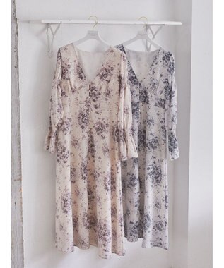 Maison de FLEUR フラワープリントワンピース Pink Beige