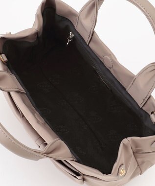 TOCCA TIED RIBBON NYLONBAG バッグ ベージュ系