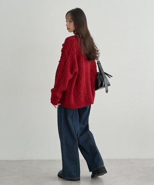 earth music&ecology 【一部予約】フラワーモチーフトグルボタンニットカーディガン Red