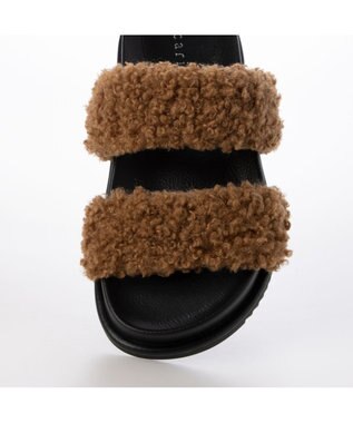 MODE ET JACOMO <carino>エコファーもこもこサンダル ブラウン
