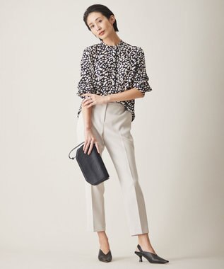 ICB 【WEB限定カラーあり・速乾・洗える】BackSatinAmunzen バンドカラーブラウス ブラック柄系