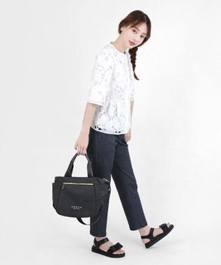 TOCCA 【サスティナブル素材・撥水・WEB＆一部店舗限定】NUOTO NYLON TOTE トートバッグ グレージュ