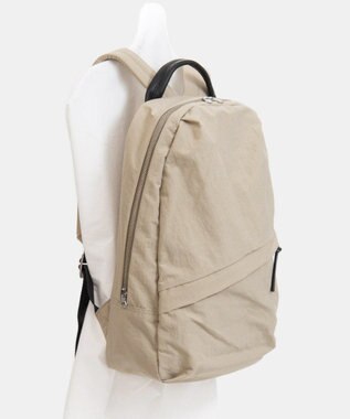 NIZYU KANO LIGHT NYLONリュック Mサイズ ライトベージュ