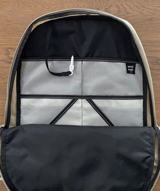 NIZYU KANO LIGHT NYLONリュック Mサイズ ライトベージュ