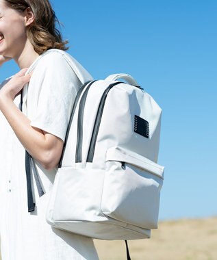 LA BAGAGERIE 【veganview】crinkle nylon backpack Msize ホワイト