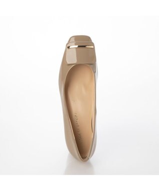 MODE ET JACOMO <MODE ET JACOMO>【レイン対応】バックルモチーフスクエアトゥパンプス ベージュエナメル
