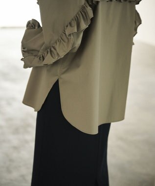 #Newans 【シワになりにくい/洗濯機可能】ラウンドフリルバンドカラーシャツ グレー