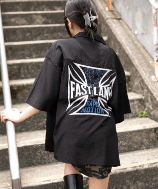 WEGO 【ユニセックス着用ITEM/MLサイズ展開】オープンカラーグラフィックシャツ（SS） ブラック