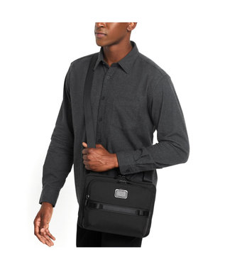 TUMI メンズ  Alpha Bravo 「サーヴィス」クロスボディ ブラック