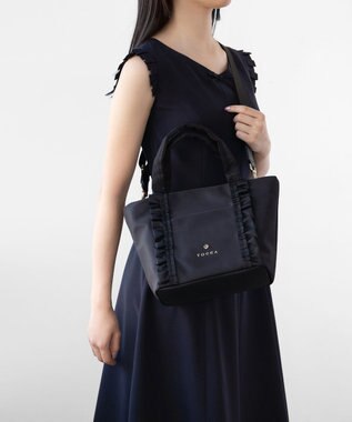 TOCCA FRILL NYLONTOTE トートバッグ ネイビー系