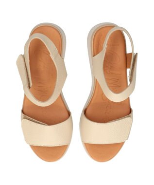 INTER-CHAUSSURES 【Oh my Sandals】ベルクロローヒールサンダル アイボリー
