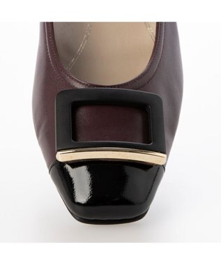 Riz raffinee <Riz raffinee>【３E】エナメルコンビバックルパンプス ワイン