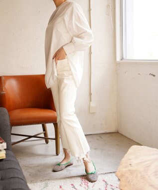 woadblue ブーティフレア ストレッチデニムパンツ ホワイト WHITE