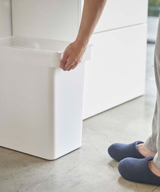 tower 密閉ペットフードストッカー タワー 12kg 計量カップ付 ホワイト ホワイト