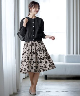 Tiaclasse 【安田美沙子さん着用・洗える】フラワーフロッキーワンピース グレージュ