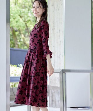 Tiaclasse 【安田美沙子さん着用・洗える】フラワーフロッキーワンピース ボルドー