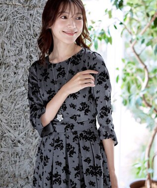 Tiaclasse 【安田美沙子さん着用・洗える】フラワーフロッキーワンピース チャコール