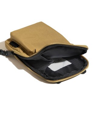 ACE BAGS & LUGGAGE UNTRACK CITY/3LS スマホショルダー 60371 アントラック マスタード