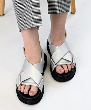 APOM 【TIAD.】クロスストラップサンダル