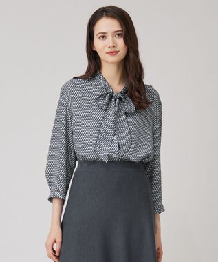  【洗える】ジオメトリックハートプリント ブラウス