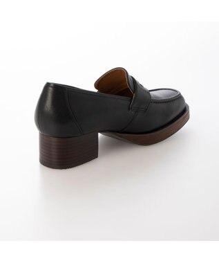 ing <ing>ストーム入りヒールローファー ブラック