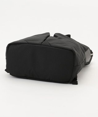 Y'SACCS ストリームラインデイパック ブラック