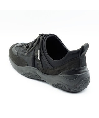 APOM ウォーターレジストレースアップスニーカー ブラック