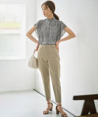 組曲 【WEB限定】サテンストレッチ クロップドパンツ モカベージュ系