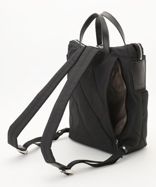 Y'SACCS ストリームラインデイパック ブラック