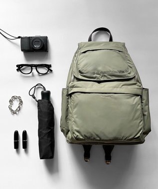 Y'SACCS カーゴポケット　リュックサック　Mサイズ カーキ