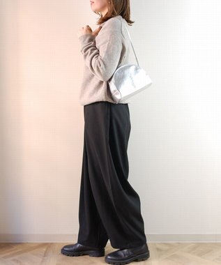 blancle メタリックレザー ハーフサークルショルダー SILVER