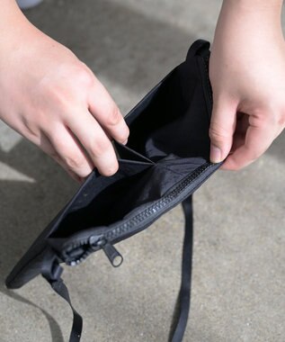 NIZYU KANO LIGHT NYLONサコッシュS ブラック