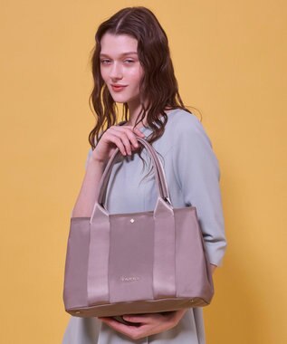 TOCCA 【八木アリサさん着用】【A4サイズ対応】IRENE 2WAY NYLONBAG ナイロンバッグ ベージュ系