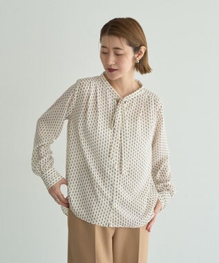 YECCA VECCA ジオメ柄ボウタイブラウス