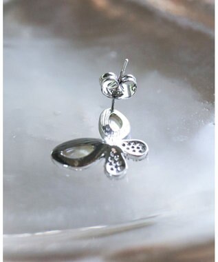 Tiaclasse 【安田美沙子さん着用・金属アレルギー対応】バタフライモチーフピアス シルバーピアス