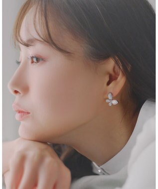 Tiaclasse 【安田美沙子さん着用・金属アレルギー対応】バタフライモチーフピアス シルバーピアス