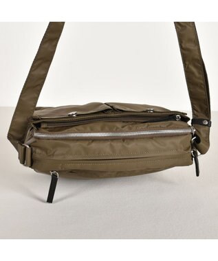 Y'SACCS ダブルホックポケットショルダー カーキ