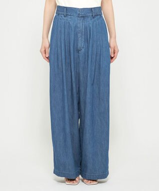 uncrave ライトデニム ワイドパンツ ブルー（クリスウェブ佳子さん着用）