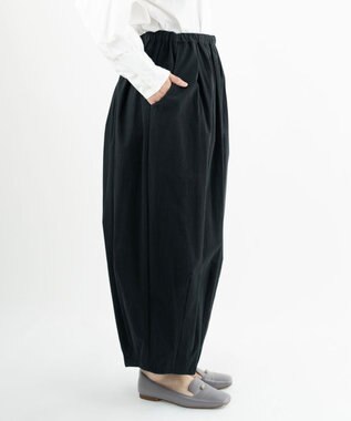 muuc 〈綿100%〉〈涼しいワッシャー生地〉〈裾タック入り〉〈ワイドシルエット〉サーカスパンツ ブラック
