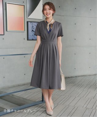 Tiaclasse 【おのののかさん着用】半袖&長袖選べる袖丈・タックフレアワンピース 半袖チャコールグレー