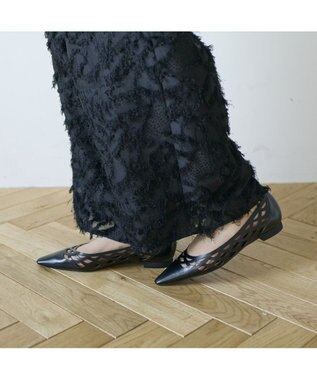 MODE ET JACOMO <carino>レーザーカットフラットパンプス ブラック