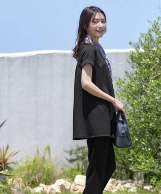 Tiaclasse 【UVカット・吸水速乾】 “きれい見え” バックフレアチュニック ブラック