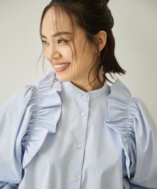 #Newans 【洗濯機可能/シワになりにくい】〈春名亜美さんコラボ〉ショルダーフリルブラウス サックス