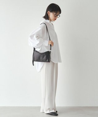 russet 【2025AW新作】レザースクエアショルダーバッグ(CE-1575) Black